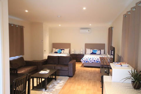 Mossman Motel Holiday Villas - Accommodation Port Macquarie 2
