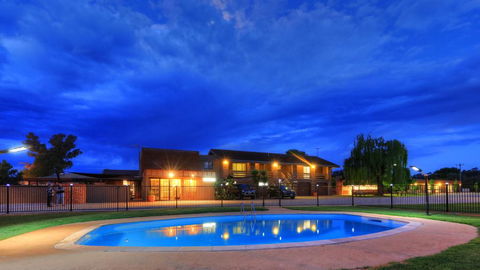 Motel Meneres - Accommodation Port Macquarie 0