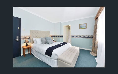 Mount Victoria Manor - Accommodation Port Macquarie 2