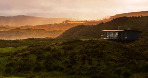 Mures Cloudy Bay Retreat - Accommodation Port Macquarie 0