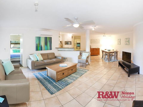 Naousa II - Accommodation Port Macquarie 1