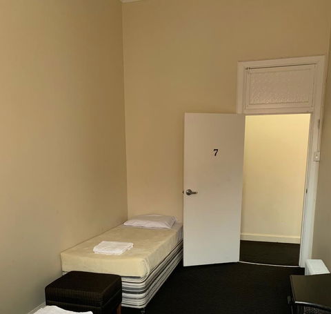 National Hotel Toowoomba - Accommodation Port Macquarie 1