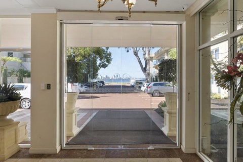 The Peninsula Riverside Serviced Apartments - Accommodation Port Macquarie 13