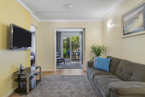 The Peninsula Riverside Serviced Apartments - Accommodation Port Macquarie 30