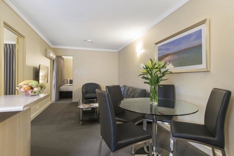 The Peninsula Riverside Serviced Apartments - Accommodation Port Macquarie 20