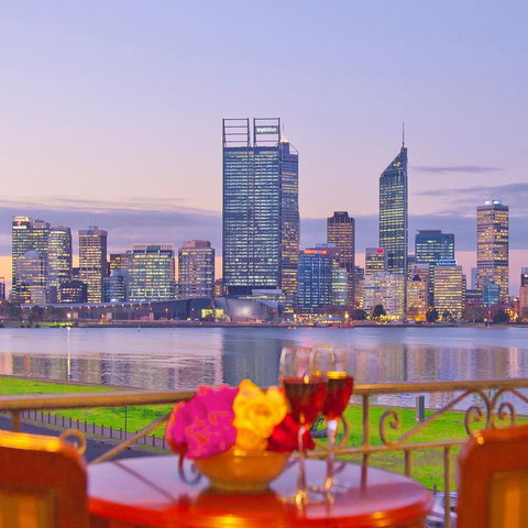 The Peninsula Riverside Serviced Apartments - Accommodation Port Macquarie 0