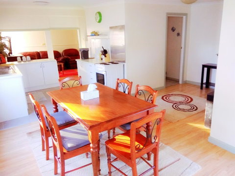 Forrest St Apartments - Accommodation Port Macquarie 7