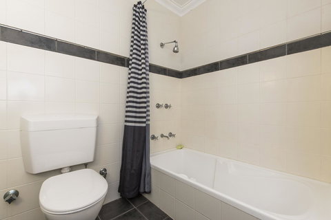 Subiaco Village 30 - Accommodation Port Macquarie 16