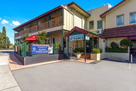 Quality Hotel Bayswater - Accommodation Port Macquarie 0