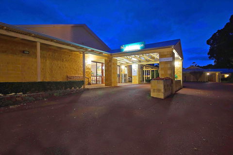 Stay Margaret River - Accommodation Port Macquarie 32