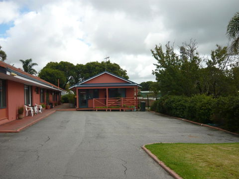 Albany Apartments - Accommodation Port Macquarie 8