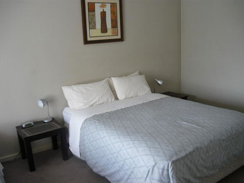 Albany Apartments - Accommodation Port Macquarie 12