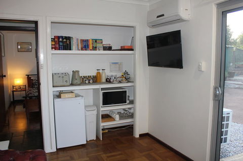 Jacaranda Hideaway Bed & Breakfast - Accommodation Port Macquarie 4