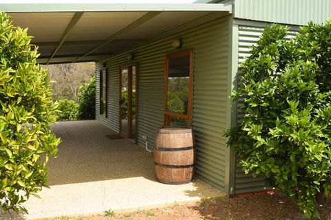 Swan Valley Sisters - Accommodation Port Macquarie 20