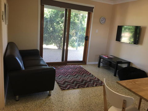 Swan Valley Sisters - Accommodation Port Macquarie 5