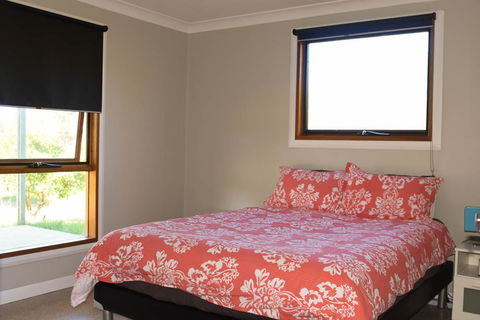 Swan Valley Sisters - Accommodation Port Macquarie 18