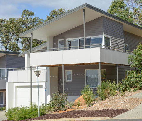 The Villa Dunsborough - Accommodation Port Macquarie 2
