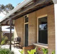 Hotham Ridge Winery and Cottages - Accommodation Port Macquarie