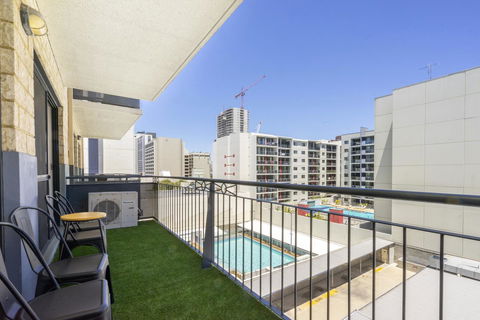 Oversized Eastend Sleeps 6 Free PARKING+POOL WIFI - Accommodation Port Macquarie 22