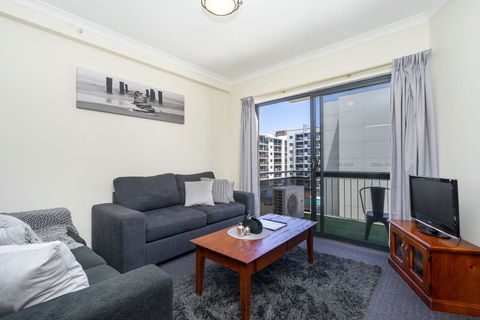 Oversized Eastend Sleeps 6 Free PARKING+POOL WIFI - Accommodation Port Macquarie 6