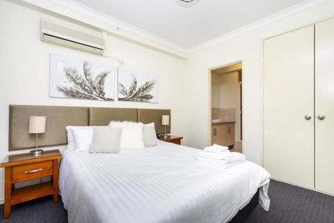 Oversized Eastend Sleeps 6 Free PARKING+POOL WIFI - Accommodation Port Macquarie 34