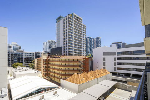 Oversized Eastend Sleeps 6 Free PARKING+POOL WIFI - Accommodation Port Macquarie 23