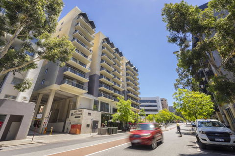 Oversized Eastend Sleeps 6 Free PARKING+POOL WIFI - Accommodation Port Macquarie 24