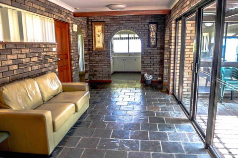 Geraldton Holliday Villas - Accommodation Port Macquarie 9