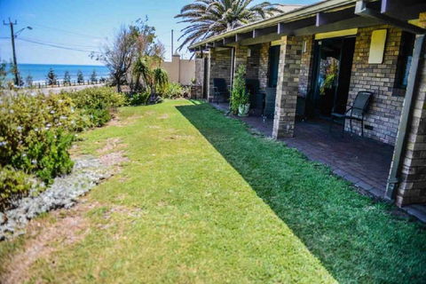Geraldton Holliday Villas - Accommodation Port Macquarie 1