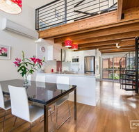 Spacious Central Townhouse - Accommodation Port Macquarie