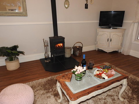 Quiet Escapes Cottages - Accommodation Port Macquarie 4