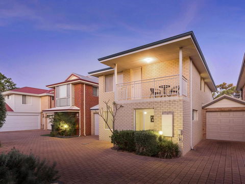 Cooper Street - Accommodation Port Macquarie 0