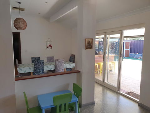 The Entertainer - Accommodation Port Macquarie 13