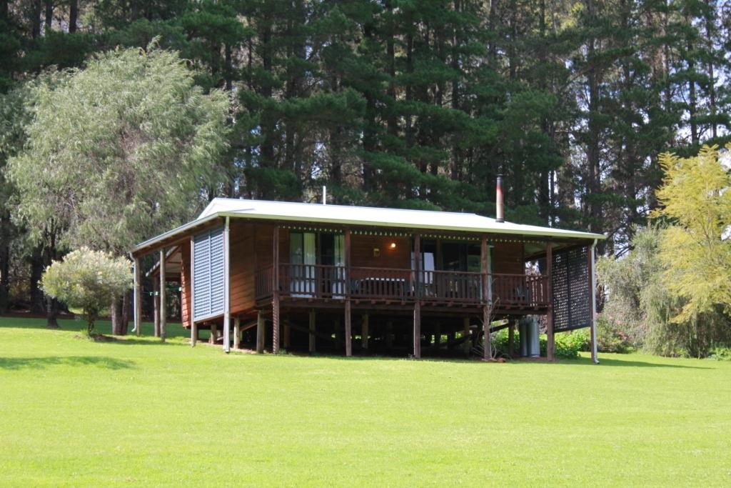 Henty WA Accommodation Port Macquarie