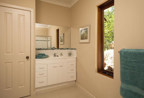 Innisfree Mountain Retreat - Accommodation Port Macquarie 7
