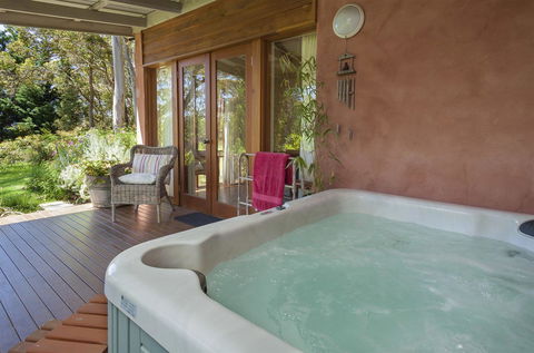 Innisfree Mountain Retreat - Accommodation Port Macquarie 3