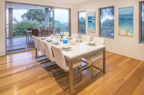 Calm Waters - Accommodation Port Macquarie 32