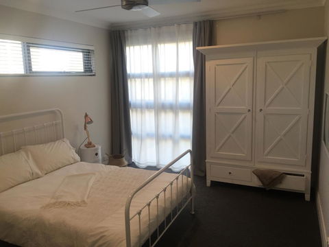 The Pool House - Fremantle - Accommodation Port Macquarie 17