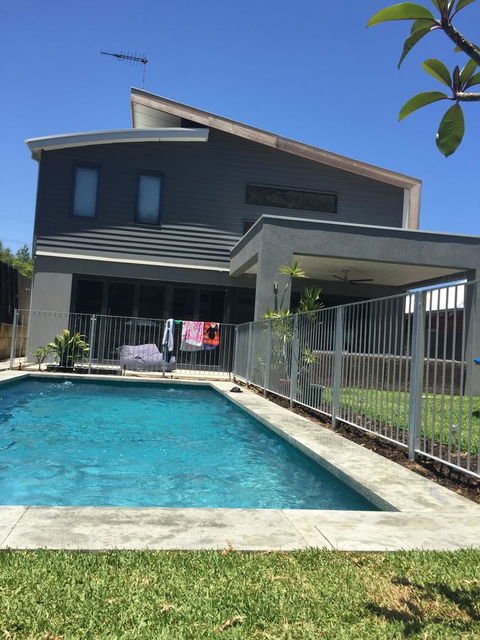 The Pool House - Fremantle - Accommodation Port Macquarie 0