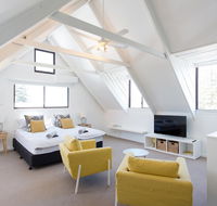 Monument Hill Townhouse - Fremantle - Accommodation Port Macquarie