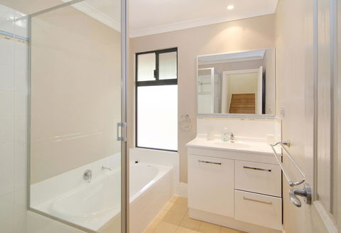 Tranquility - Accommodation Port Macquarie 10