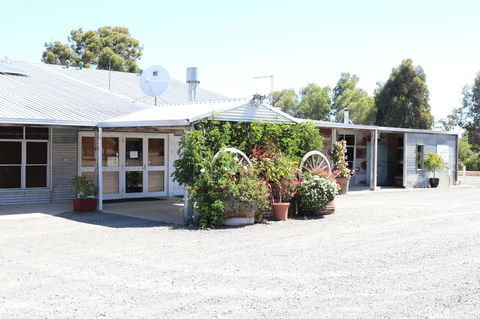 Kendenup Cottages And Lodge - Accommodation Port Macquarie 33