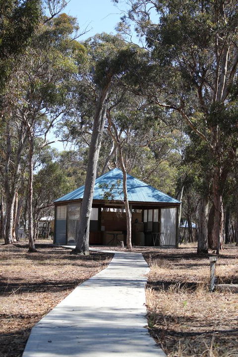 Kendenup Cottages And Lodge - Accommodation Port Macquarie 27