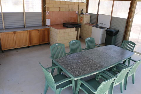 Kendenup Cottages And Lodge - Accommodation Port Macquarie 21