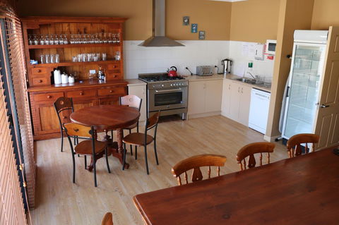 Kendenup Cottages And Lodge - Accommodation Port Macquarie 40