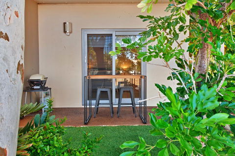 Latitude20 The Dunes - Accommodation Port Macquarie 0