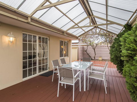 Luxury Federation Style Home - Sleeps 10 - Accommodation Port Macquarie 15