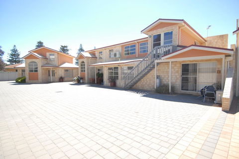 Esperance Foreshore Apartments - Accommodation Port Macquarie 0