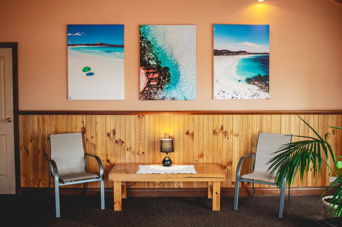 Esperance Foreshore Apartments - Accommodation Port Macquarie 6