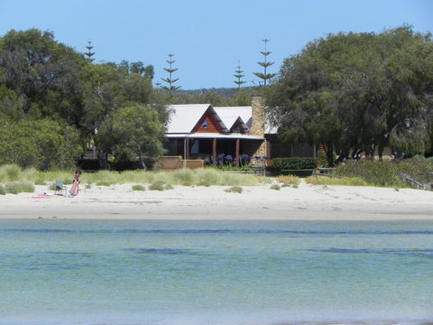 Beach House Dunsborough - Accommodation Port Macquarie 0